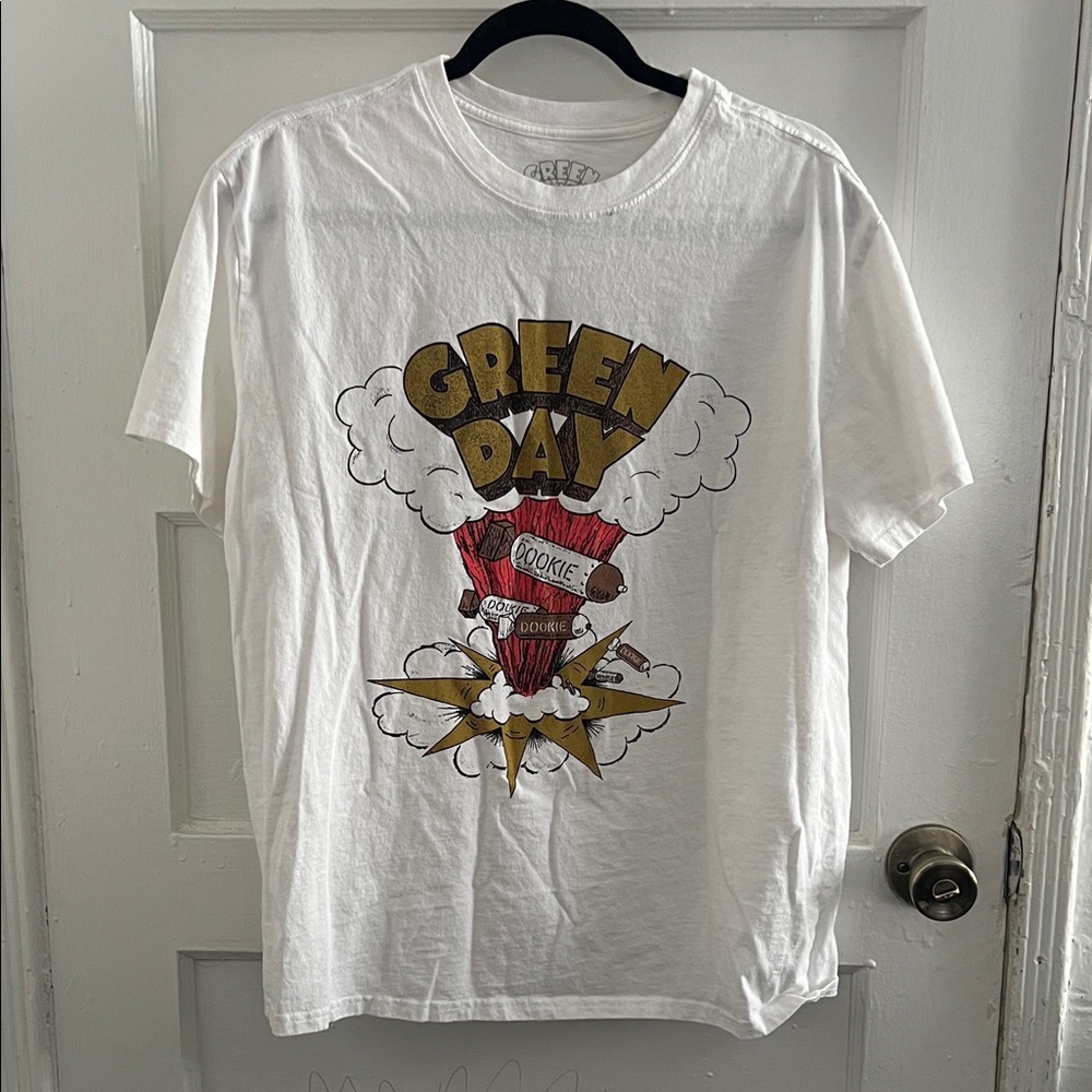 Hot Topic White Green Day Graphic Tee